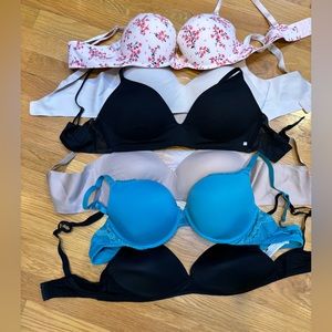 Bras 38C lot